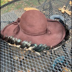 Vintage 1940s Mitzie Creations gorgeous brown wool hat with colored feathers